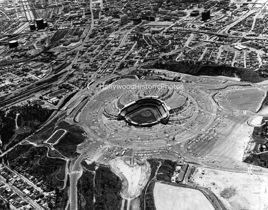 WM Dodger Stadium Chavez Ravine Field 1963.jpg